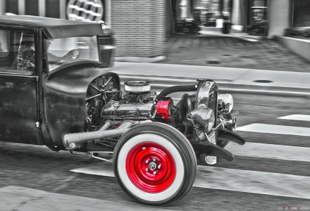 [red] dot-dash-dash-dash