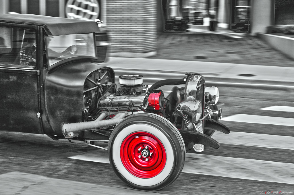 [red] dot-dash-dash-dash